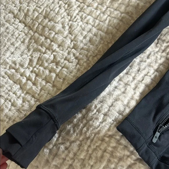Lululemon Black Utility Jacket with Hood and Ventilation, worn a few times! - Picture 4 of 5